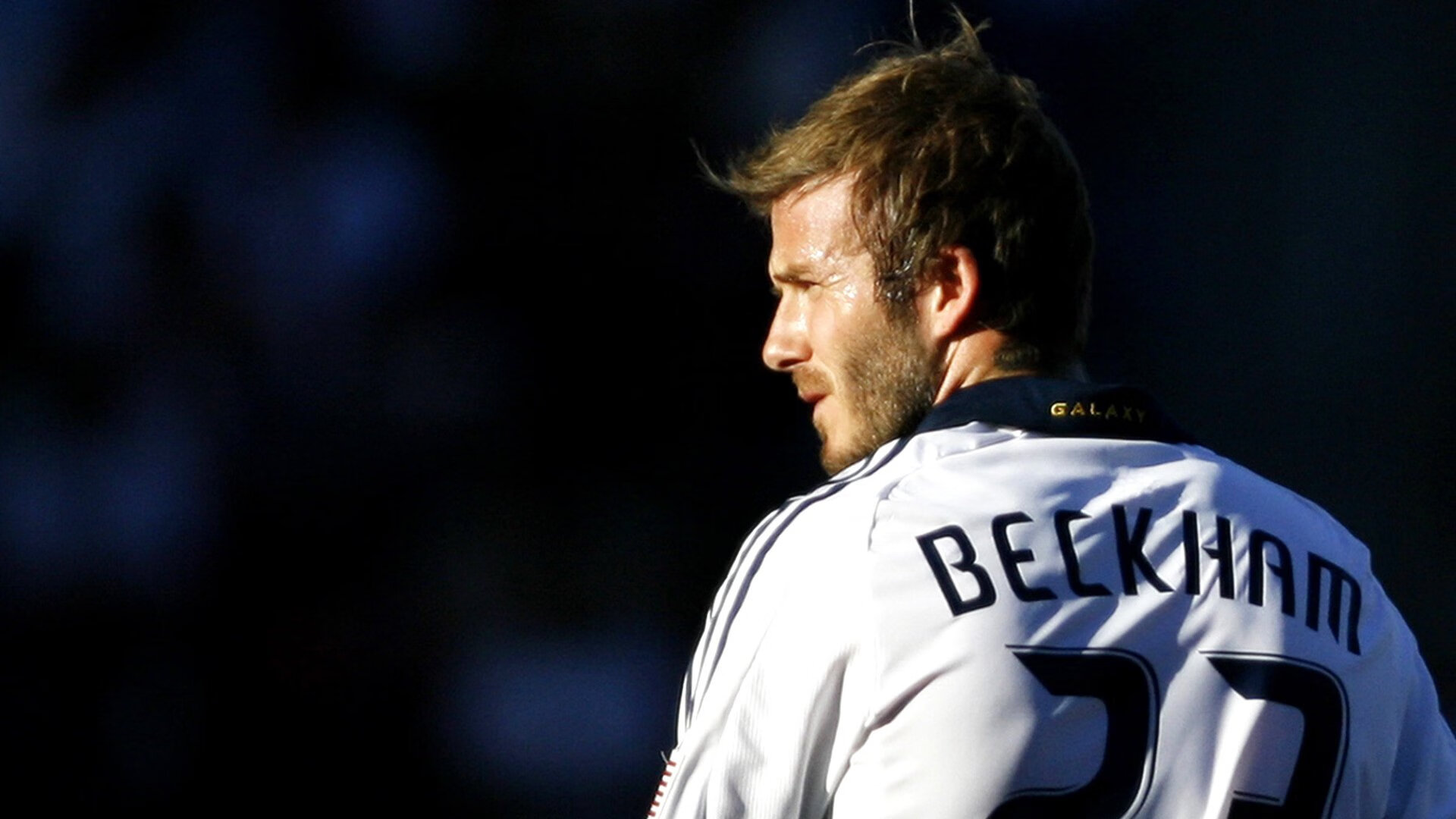 【虚拟现实看比赛】未来观众可能在家享受“身临其境”体验，虚拟现实视频介绍